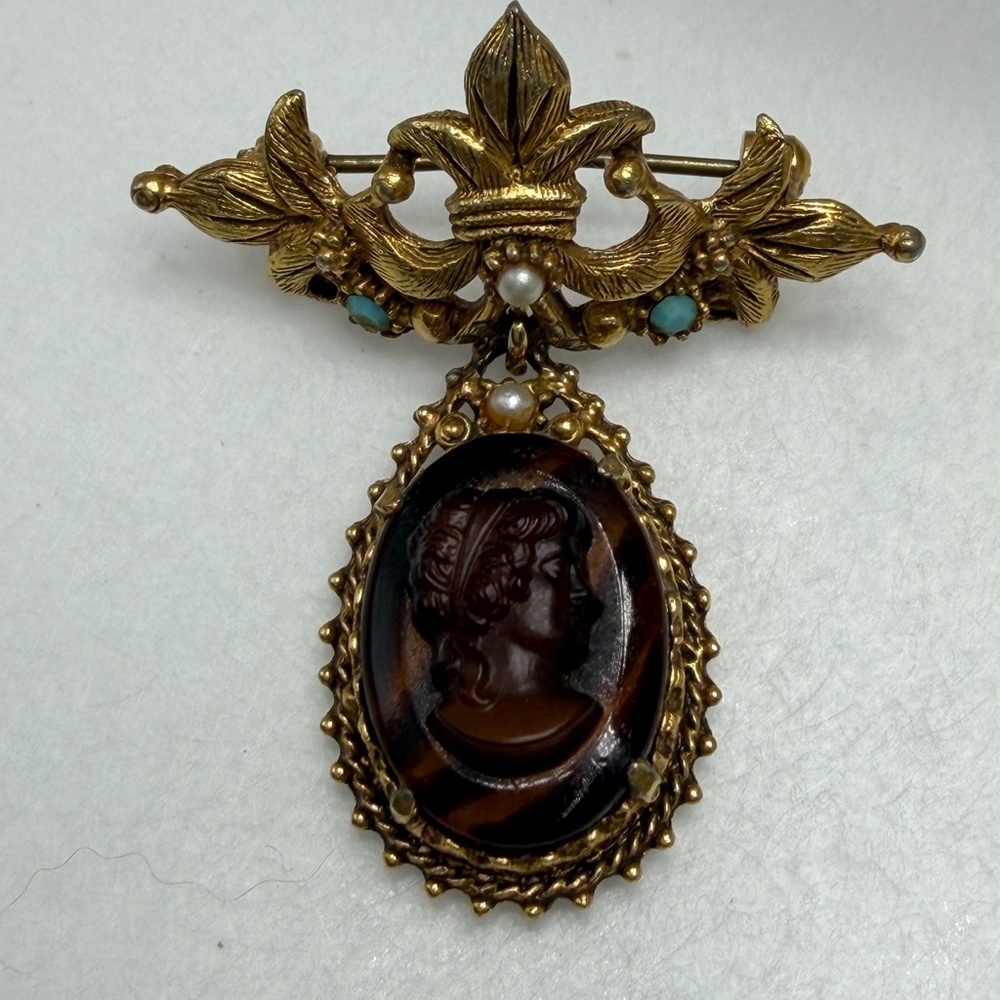 Vintage Florenza Cameo Drop Brooch with Turquoise and Pearl Accents #37SB